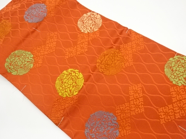 Nagoya obi woven with maru, hanabotsu, and hanabishi patterns in tachiwaku